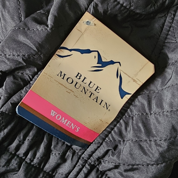 Blue Mountain Vest - Picture 5 of 6